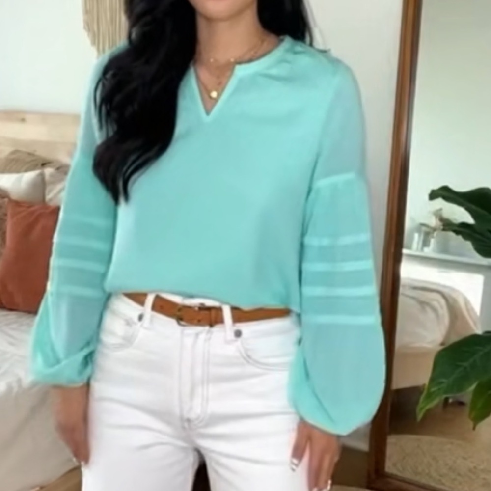 D&co. Women’s Aqua Blouse